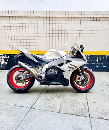 APRILIA RSV4 R 